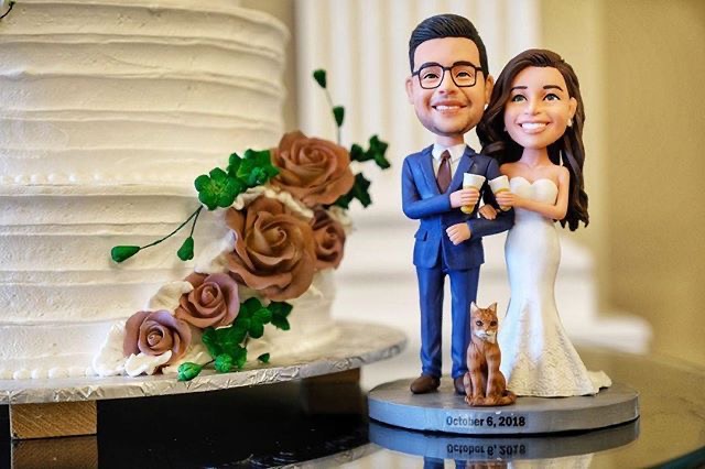 Wedding Couple holding Wine in Hand Cake Topper for Wedding
