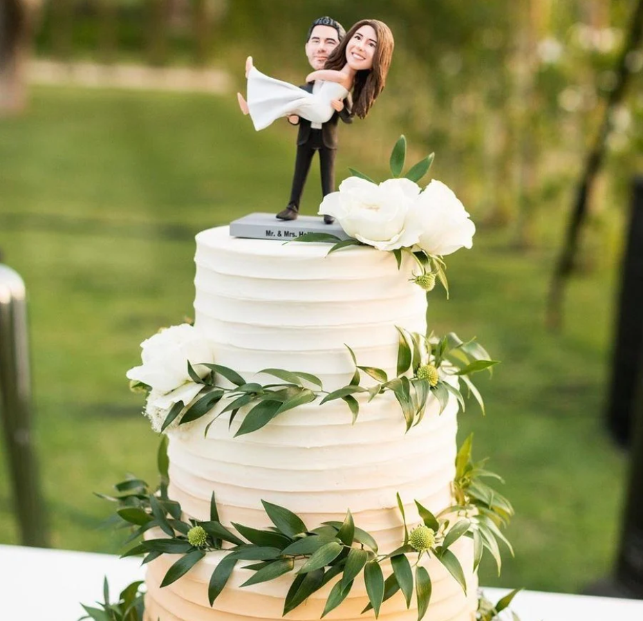 Lovely Couple Cake Topper for Wedding