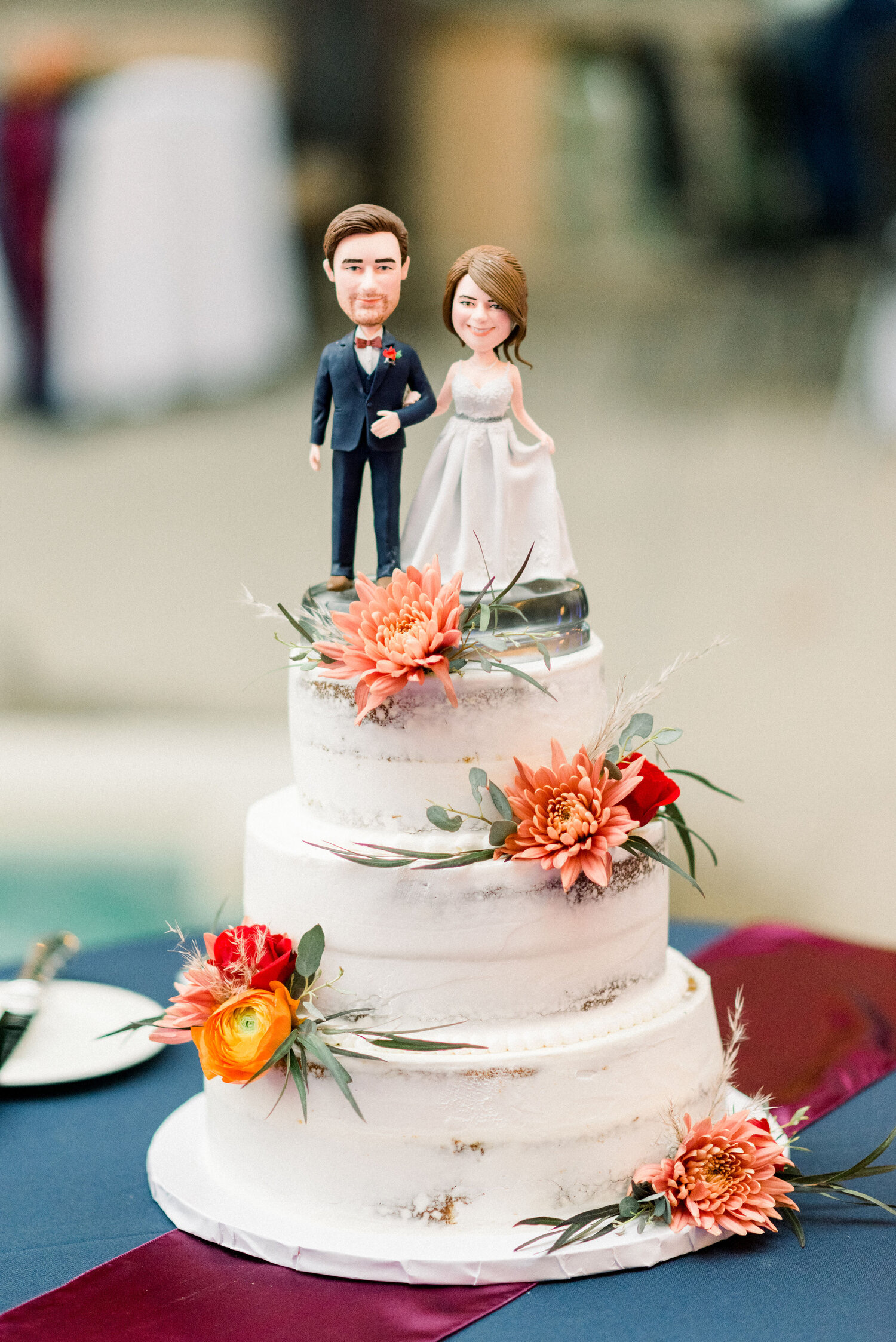 Elegant Couple Cake Topper on their Wedding Cake